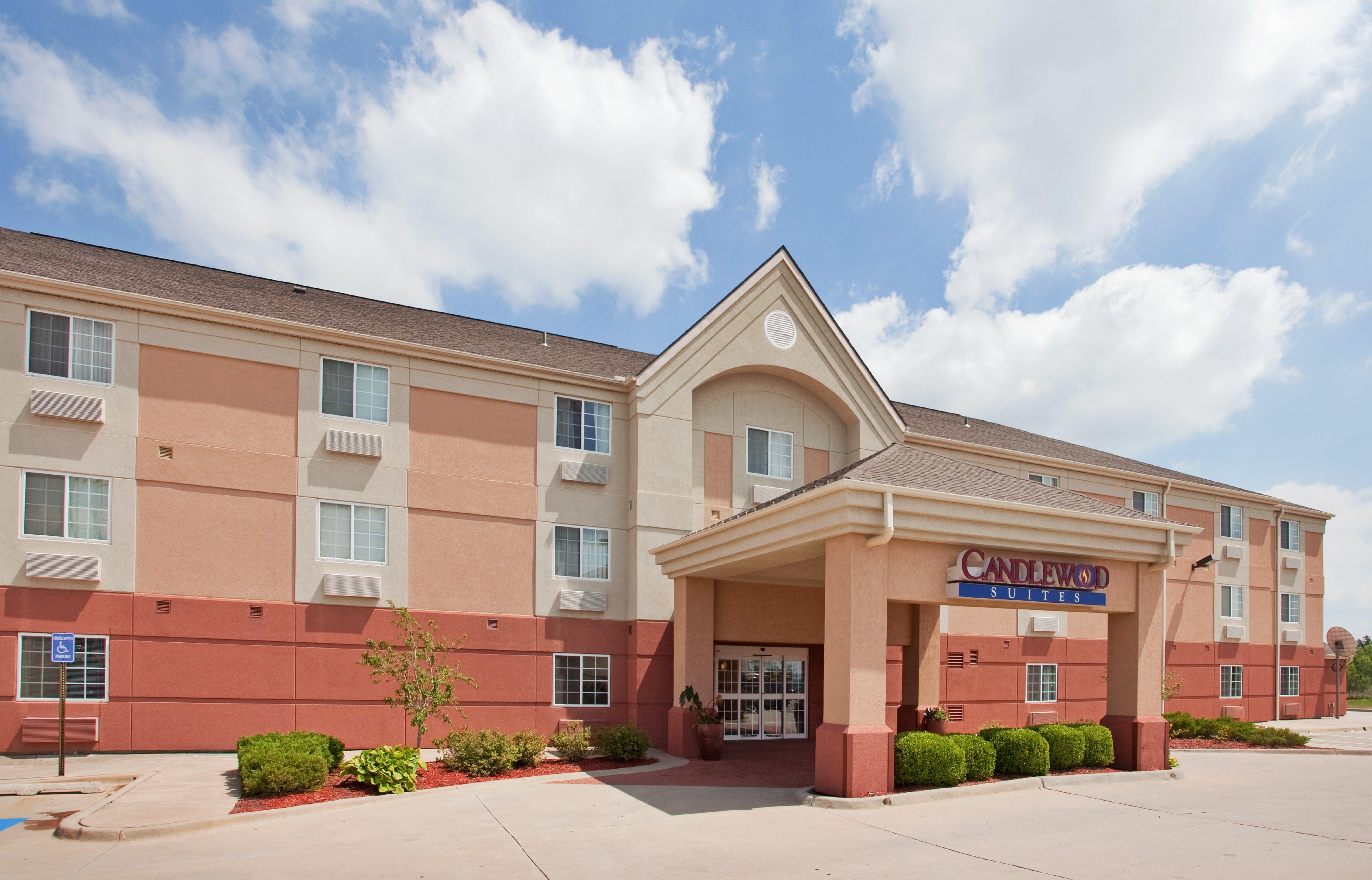 Mainstay Suites Emporia Exterior photo